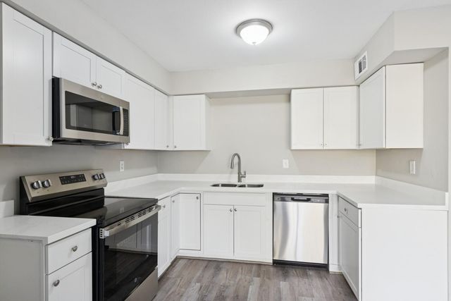 9114 Kempwood Drive 9114, Houston, TX 77080