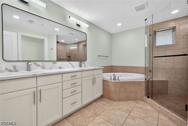 3426 Hancock Bridge PKWY 606, North Fort Myers, FL 33903