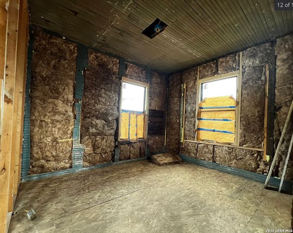 715 S TRINITY ST, San Antonio, TX 78207