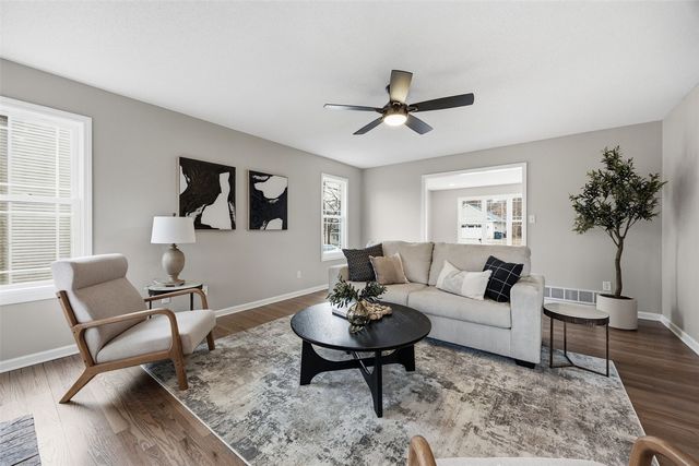 3310 Riverside Drive NE, Cedar Rapids, IA 52411