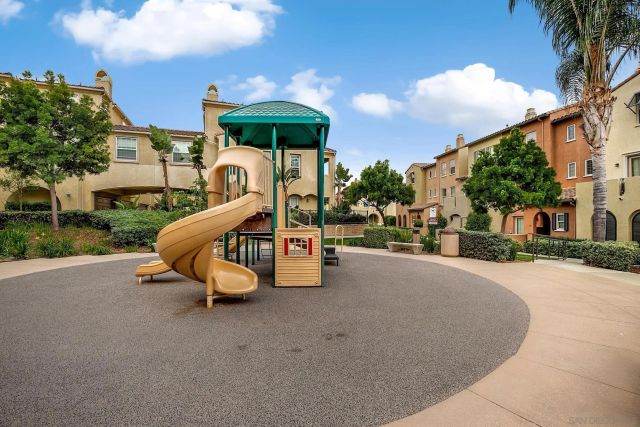 749 Almond Rd, San Marcos, CA 92078