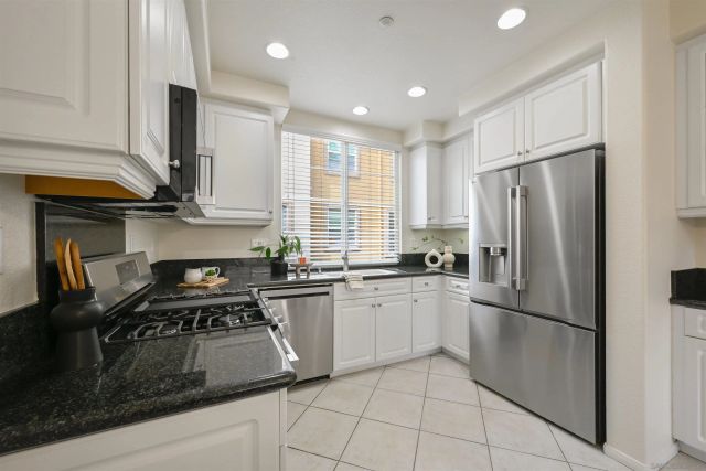 749 Almond Rd, San Marcos, CA 92078