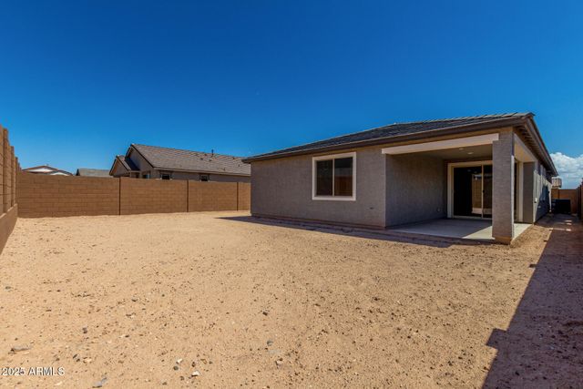 18194 W ELIZABETH Avenue, Goodyear, AZ 85338