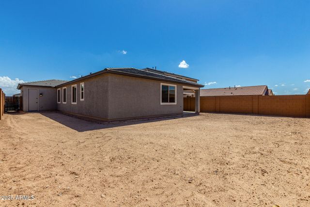 18194 W ELIZABETH Avenue, Goodyear, AZ 85338