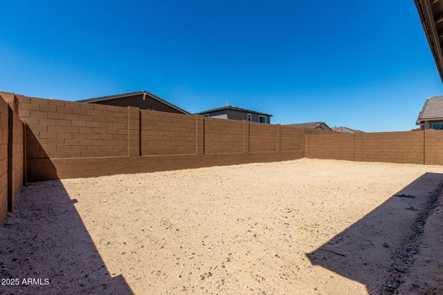 18194 W ELIZABETH Avenue, Goodyear, AZ 85338