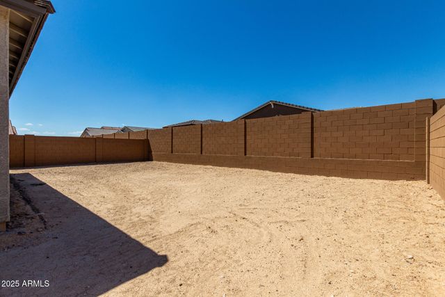 18194 W ELIZABETH Avenue, Goodyear, AZ 85338