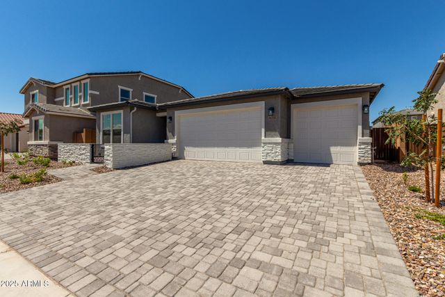 18194 W ELIZABETH Avenue, Goodyear, AZ 85338