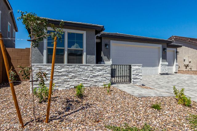 18194 W ELIZABETH Avenue, Goodyear, AZ 85338