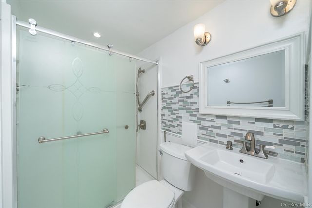 10 Grove Mews, Chappaqua, NY 10514