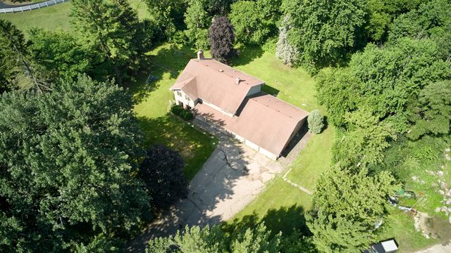 29686 N Highway 83 Avenue, Mundelein, IL 60060