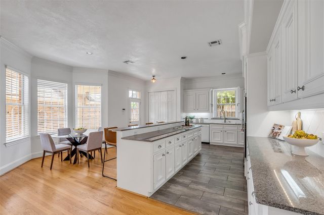 5007 Beech Street, Bellaire, TX 77401