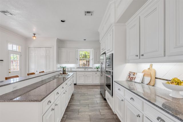5007 Beech Street, Bellaire, TX 77401