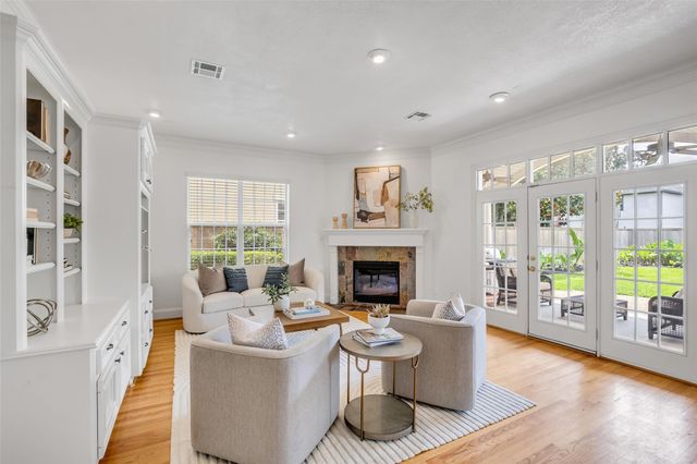5007 Beech Street, Bellaire, TX 77401