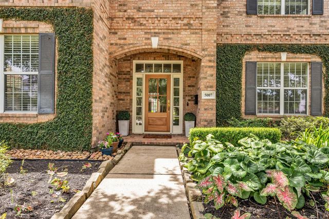 5007 Beech Street, Bellaire, TX 77401
