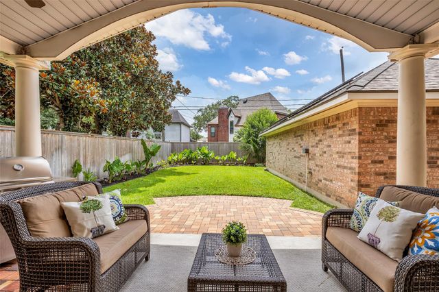 5007 Beech Street, Bellaire, TX 77401