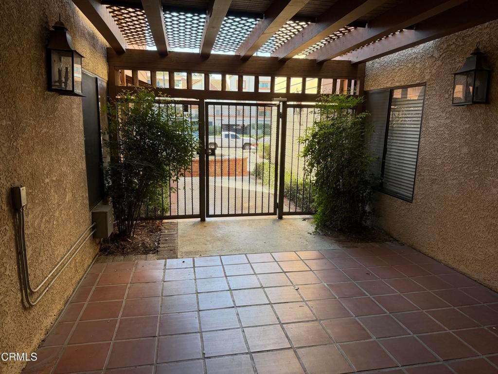 15155 Sherman Way 29, Los Angeles, CA 91405 — photo 2