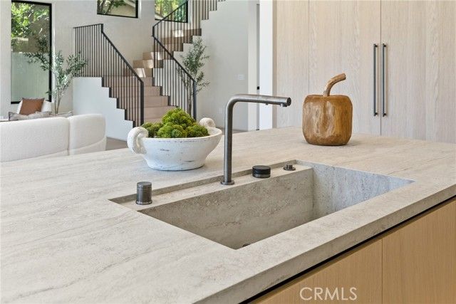 14738 Otsego Street, Sherman Oaks, CA 91403