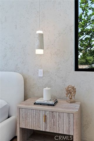 14738 Otsego Street, Sherman Oaks, CA 91403