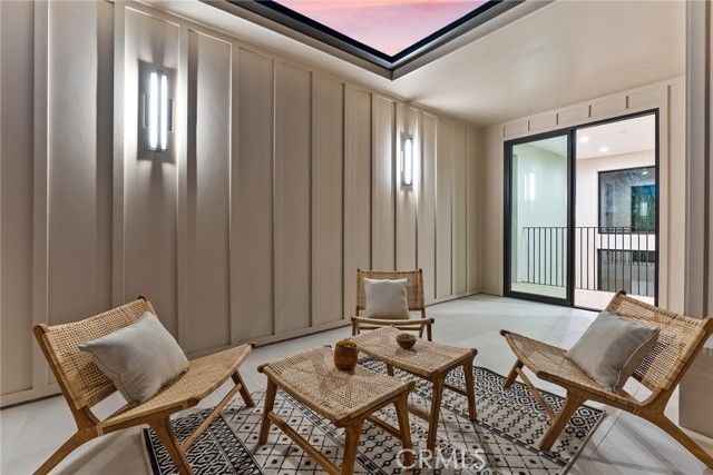 14738 Otsego Street, Sherman Oaks, CA 91403