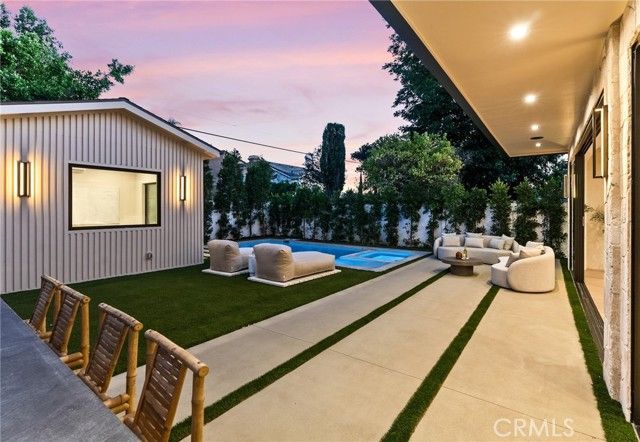 14738 Otsego Street, Sherman Oaks, CA 91403