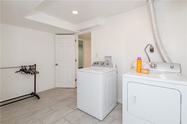 1976 Redstone Drive, Fairborn, OH 45324