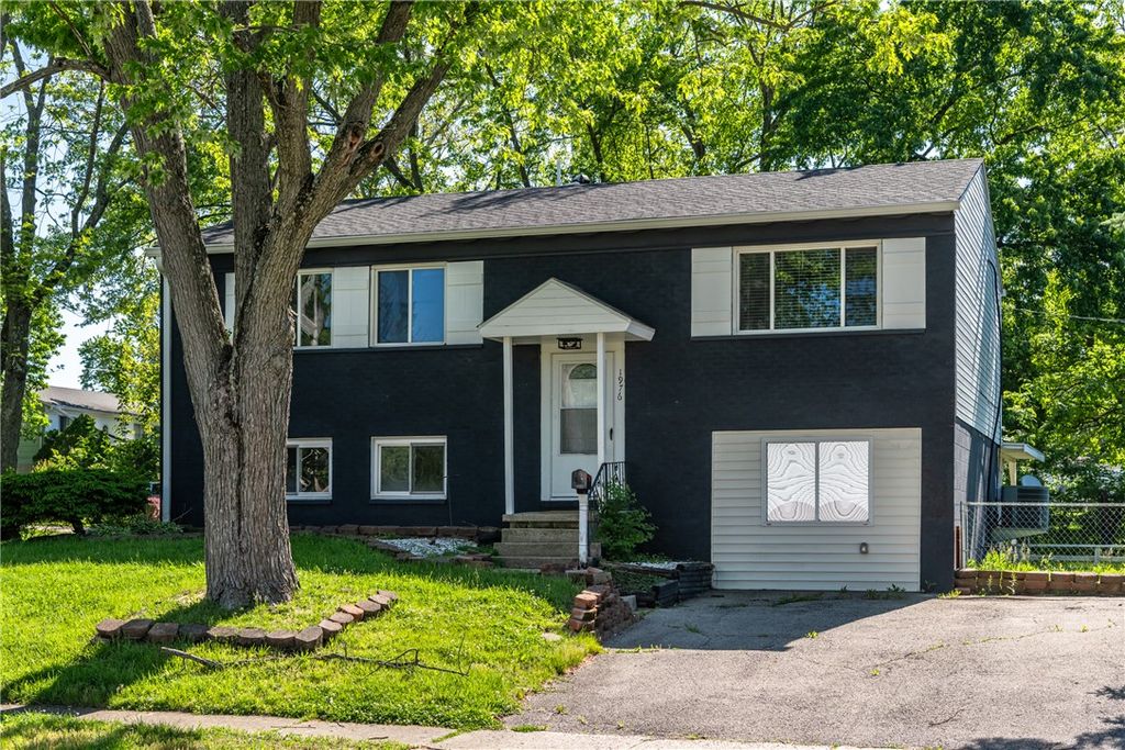 1976 Redstone Drive, Fairborn, OH 45324