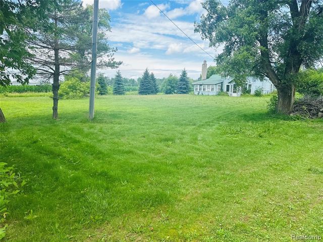 2021 E Bombay Road, Midland, MI 48642