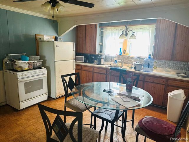 2021 E Bombay Road, Midland, MI 48642