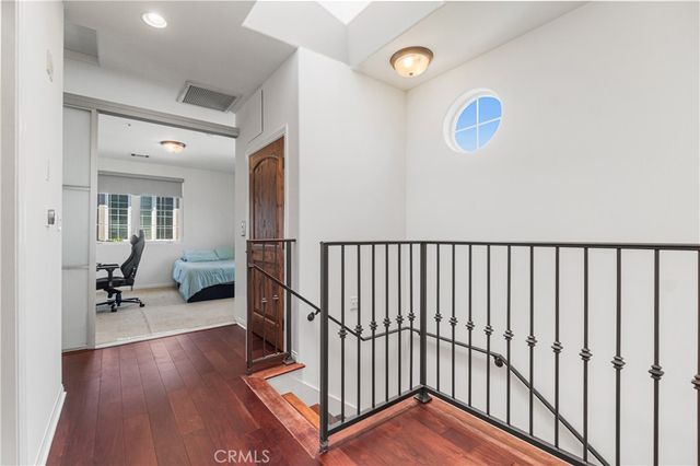 3833 Huron Ave. 1, Culver City, CA 90232