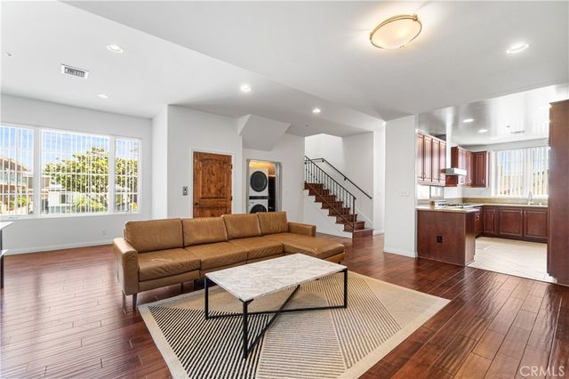 3833 Huron Ave. 1, Culver City, CA 90232