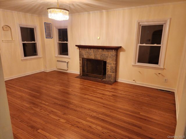 114 Lexington Avenue 1, Franklin Square, NY 11010