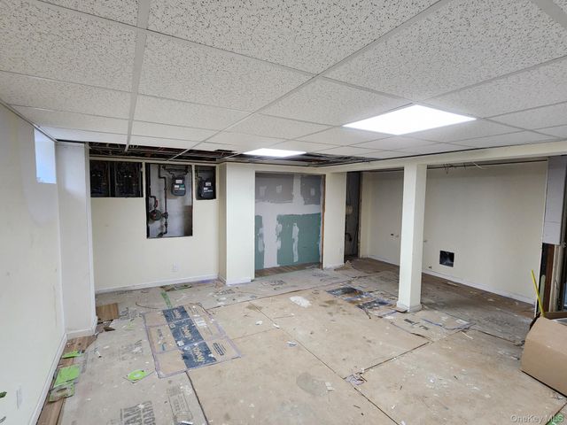 114 Lexington Avenue 1, Franklin Square, NY 11010