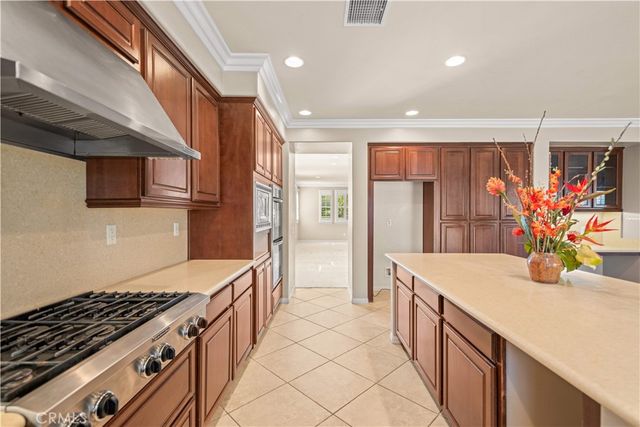 14075 Silent Stream Ct, Eastvale, CA 92880