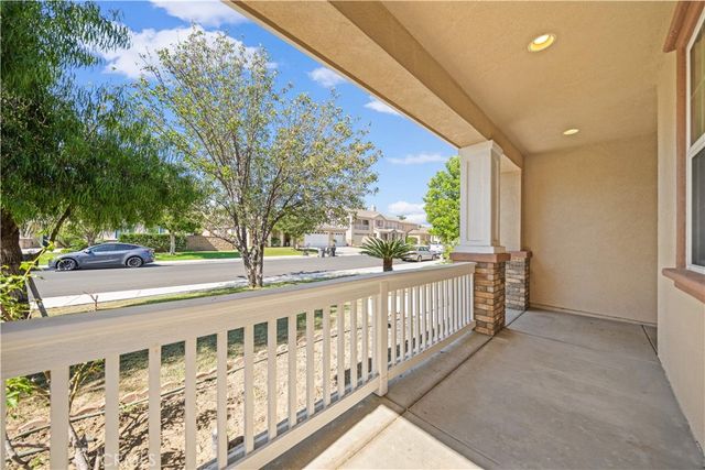 14075 Silent Stream Ct, Eastvale, CA 92880