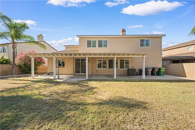 14075 Silent Stream Ct, Eastvale, CA 92880