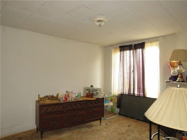 1214 Amanda St, Carrick, PA 15210