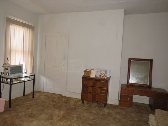 1214 Amanda St, Carrick, PA 15210