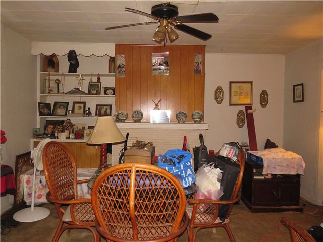 1214 Amanda St, Carrick, PA 15210