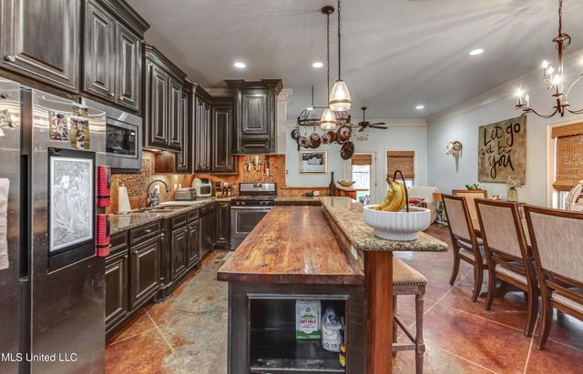 401 Emerald Trail, Brandon, MS 39047