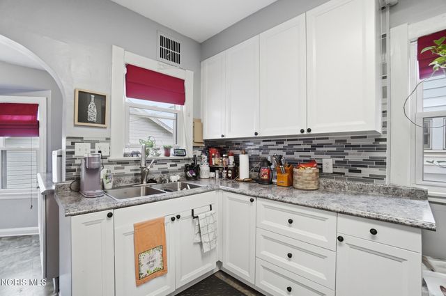 1862 Princeton Drive, Toledo, OH 43614