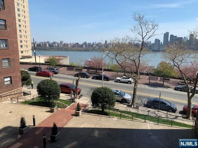 6515 Boulevard E 2 J, West New York, NJ 07093