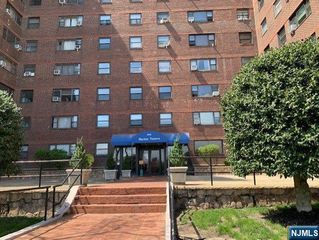 6515 Boulevard E 2 J, West New York, NJ 07093