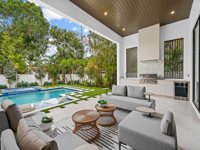 1717 NE 17th Ter, Fort Lauderdale, FL 33305