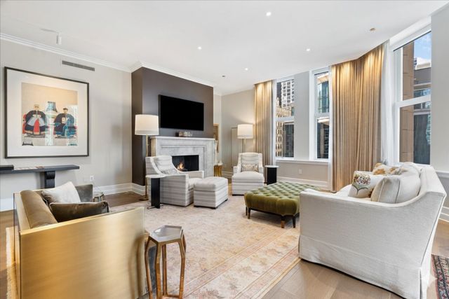 435 N Michigan Avenue 1203, Chicago, IL 60611