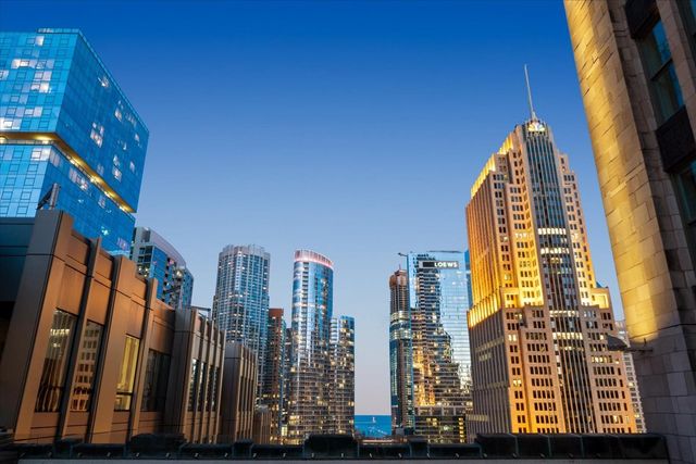 435 N Michigan Avenue 1203, Chicago, IL 60611