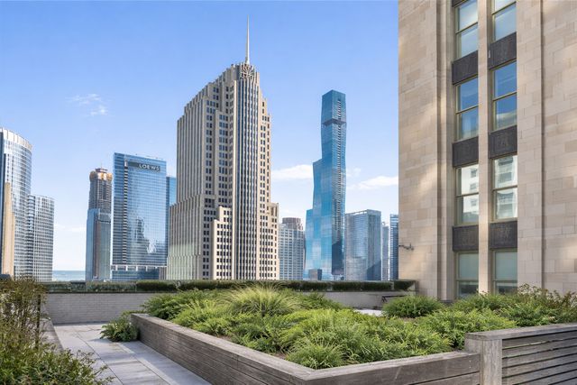435 N Michigan Avenue 1203, Chicago, IL 60611