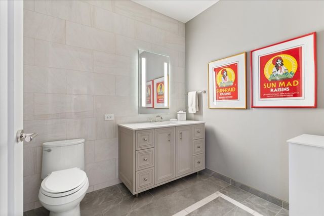 435 N Michigan Avenue 1203, Chicago, IL 60611