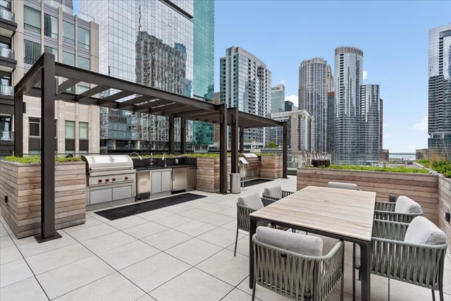 435 N Michigan Avenue 1203, Chicago, IL 60611