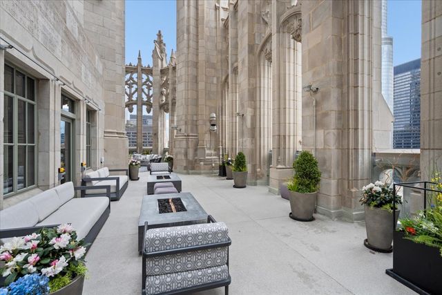 435 N Michigan Avenue 1203, Chicago, IL 60611