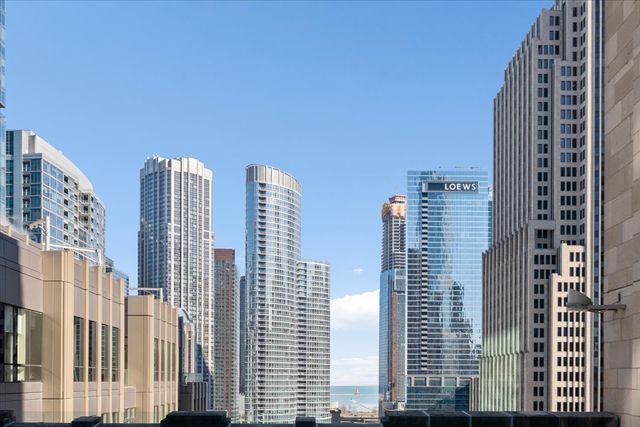 435 N Michigan Avenue 1203, Chicago, IL 60611
